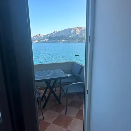 Center * Baška