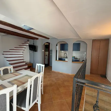 Center * Baška